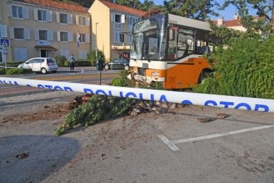 UKRADENI BUS - SREBRENO, 05.09.2019.BY ZT - (5).JPG
